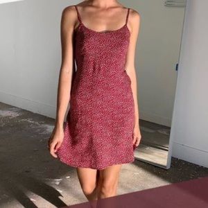 Brandy Melville Floral Red Dress • Adjustable straps • Zipper in back • Casual